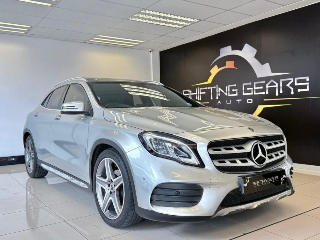 2018 MERCEDES BENZ GLA200 AMG AUTO
