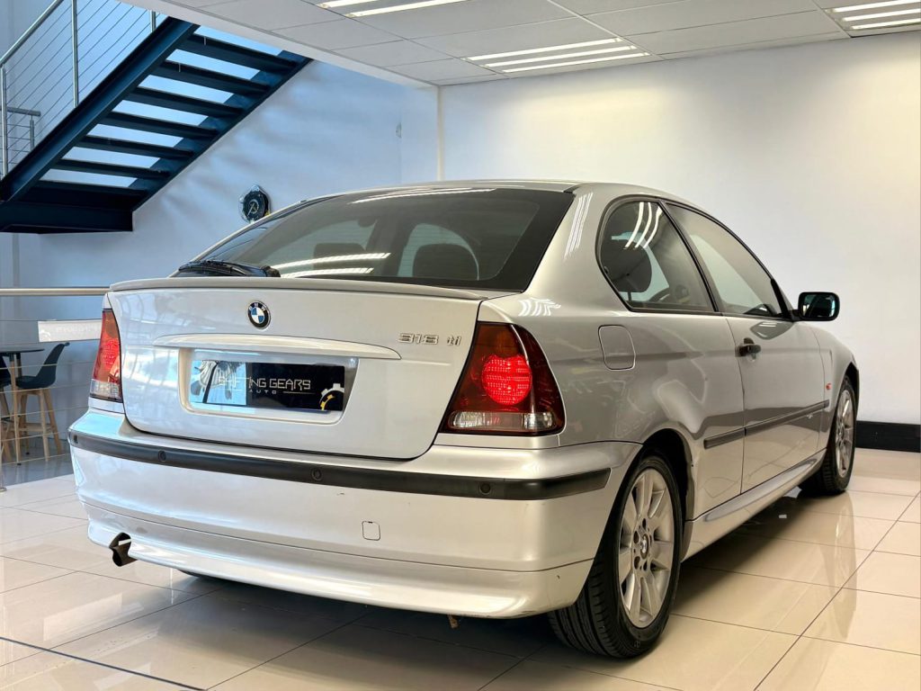 2004 BMW 318ti Auto