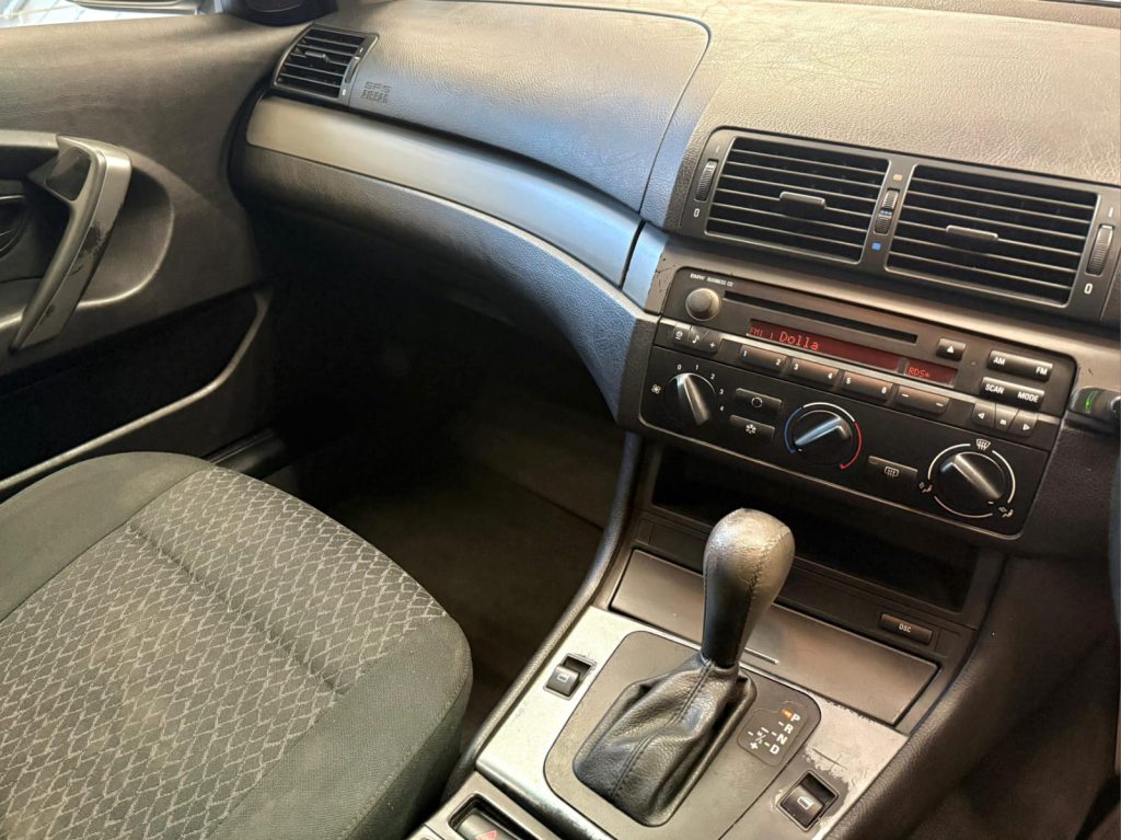 2004 BMW 318ti Auto