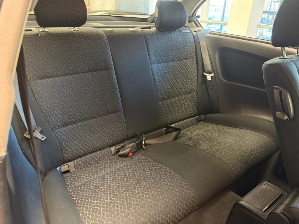 2004 BMW 318ti Auto